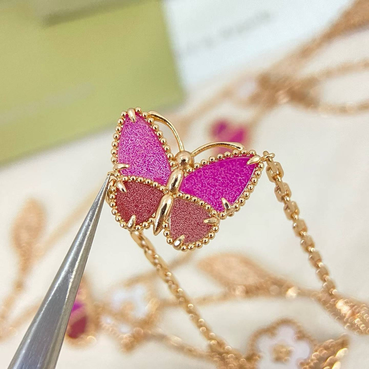 [Dawnora Jewelry]ROSE QUARTZ MIXED FLOWER BUTTERFLY SWEATER CHAIN