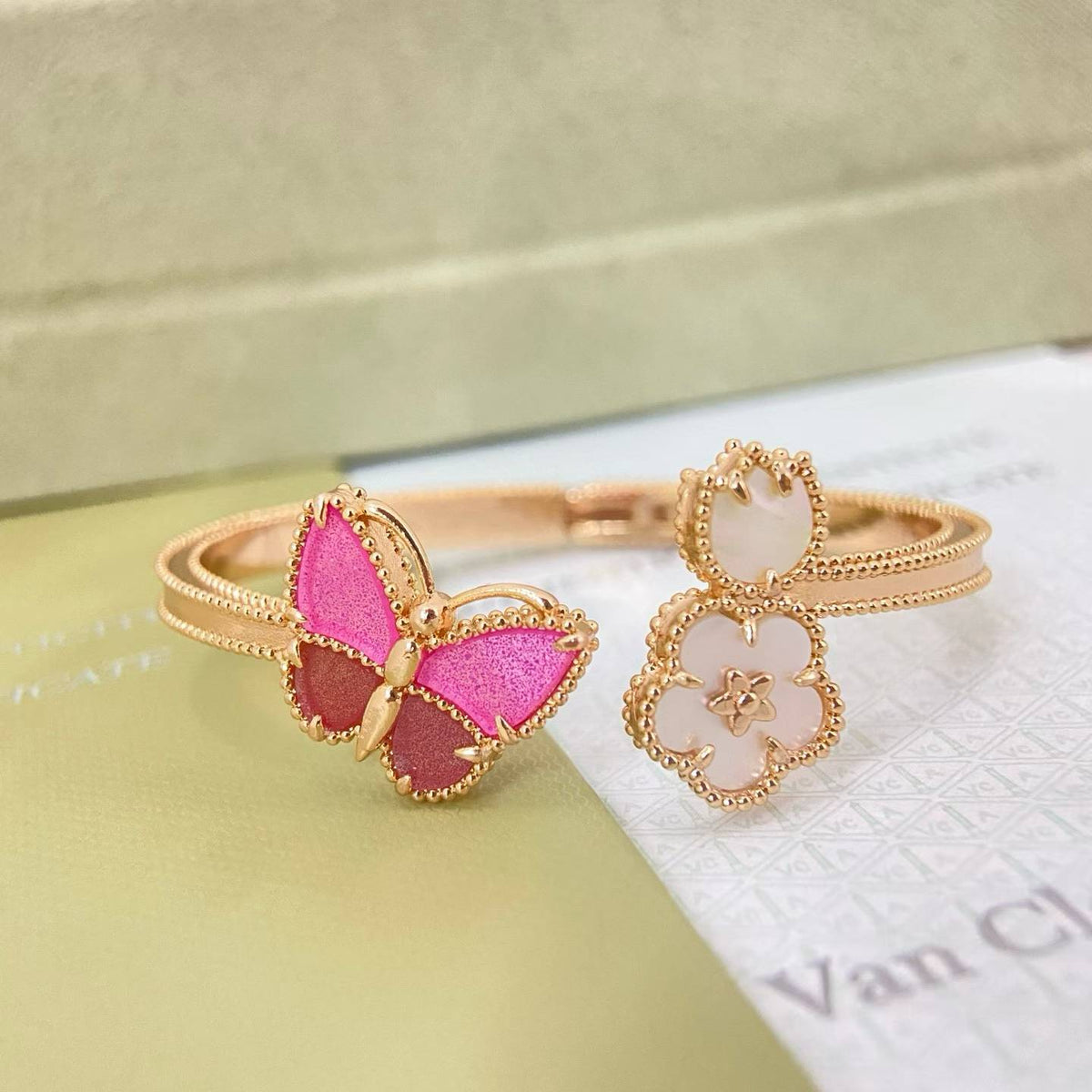 [Dawnora Jewelry]ROSE QUARTZ THREE‑IN‑ONE BUTTERFLY BRACELET