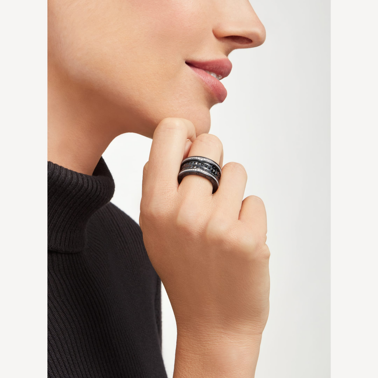 [Dawnora Jewelry]ZERO 1 ROCK FOUR-BAND BLACK CERAMIC WITH STUDDED SPIRAL AND PAVED DIAMONDS RING