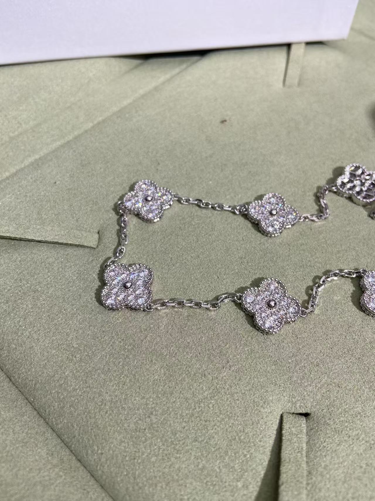 [Dawnora Jewelry]CLOVER 10 MOTIFS  FULL DIAMOND NECKLACE