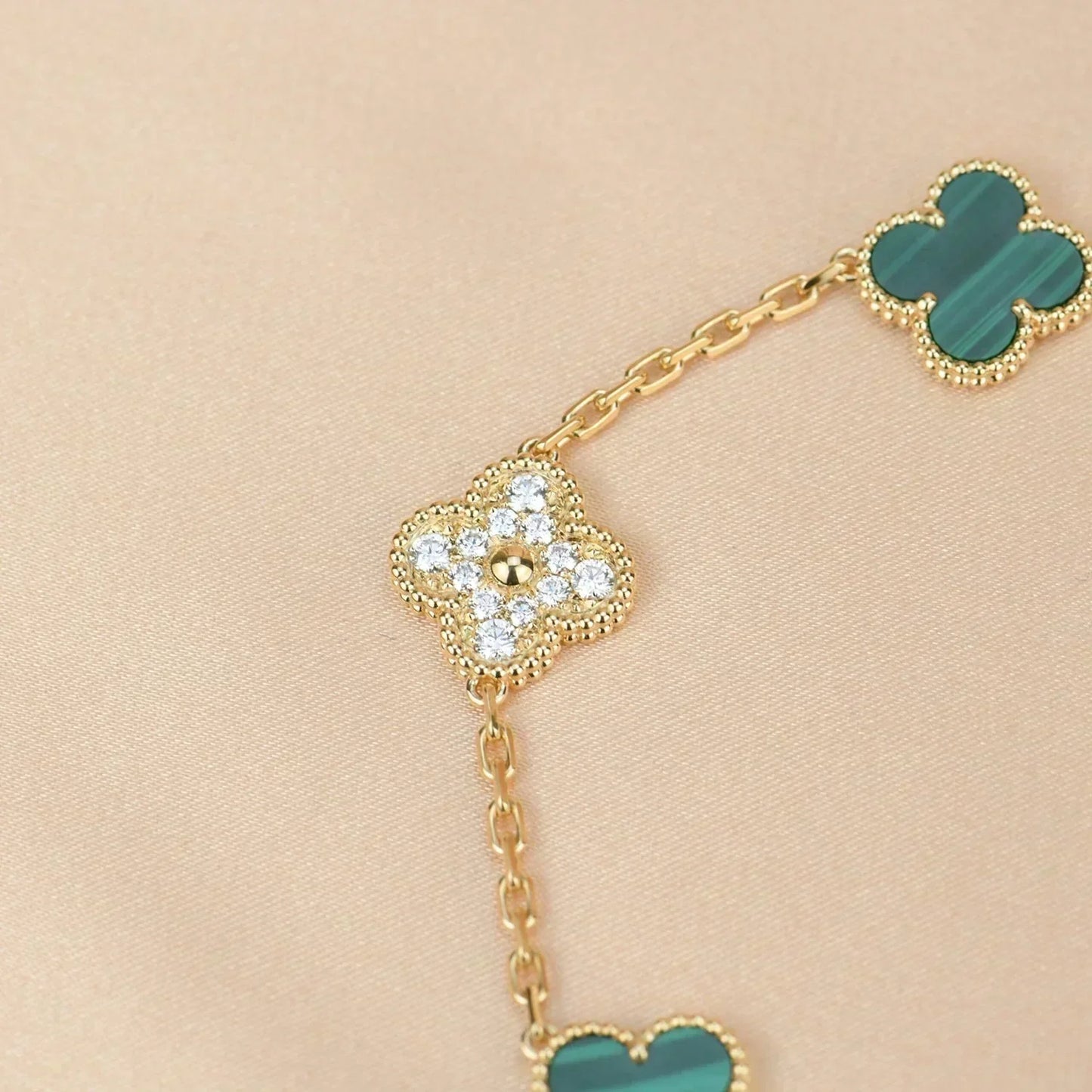 [Dawnora Jewelry] CLOVER 5 MOTIF MALACHITE BRACELET COLLECTION