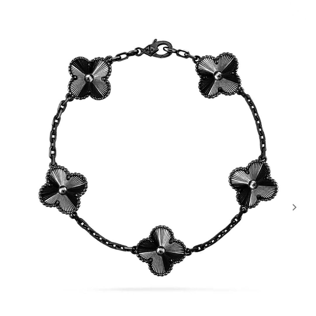 [Dawnora Jewelry]CLOVER 5 MOTIF BLACK BRACELET