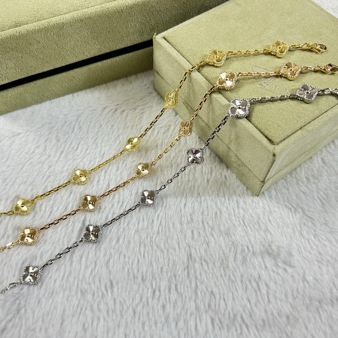 [Dawnora Jewelry]CLOVER 6 MOTIF DIAMOND BRACELET