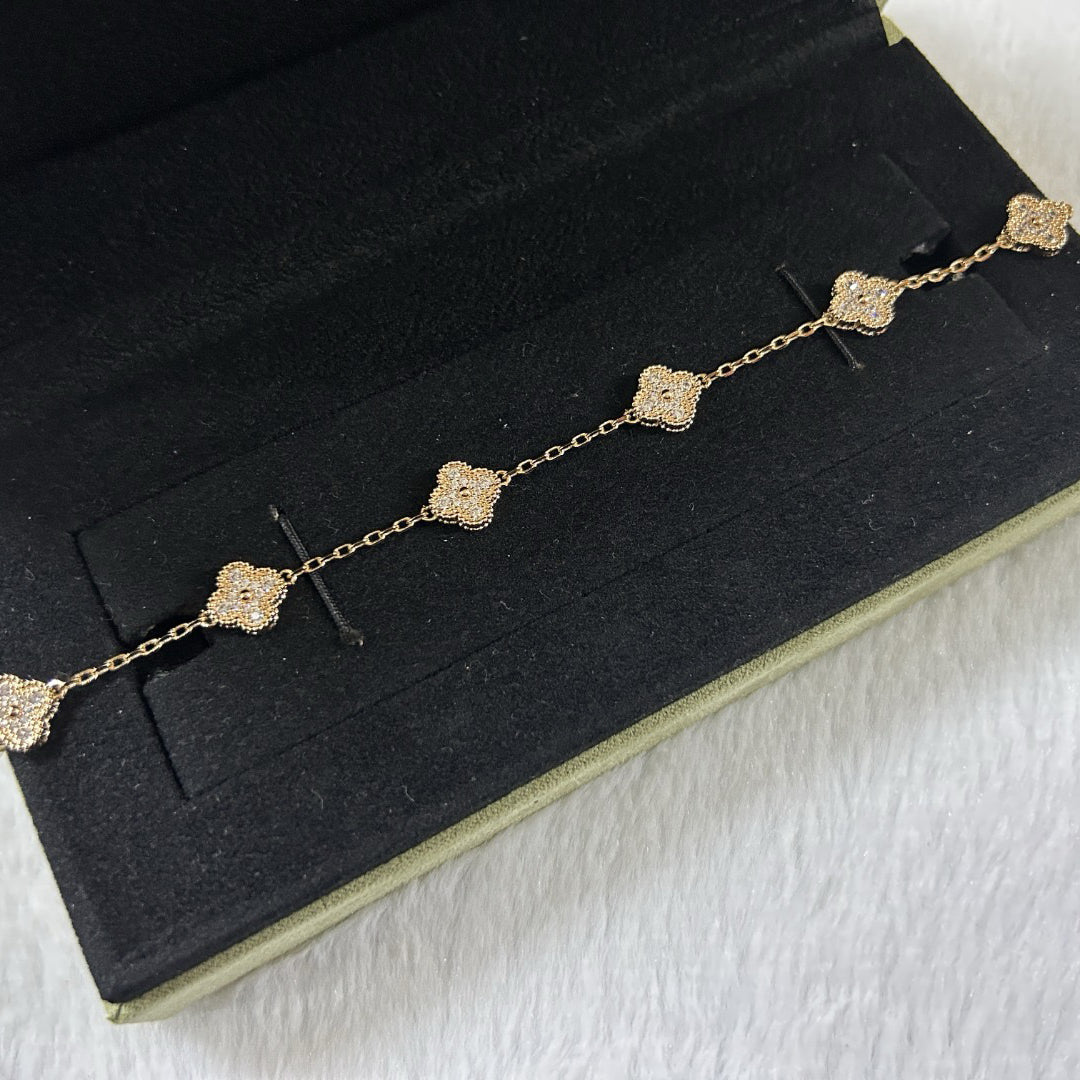 [Dawnora Jewelry]CLOVER 6 MOTIF DIAMOND BRACELET
