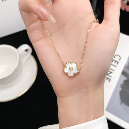 [Dawnora Jewelry]LUCKY WHITE MOP PLUM BLOSSOM  BRACELET