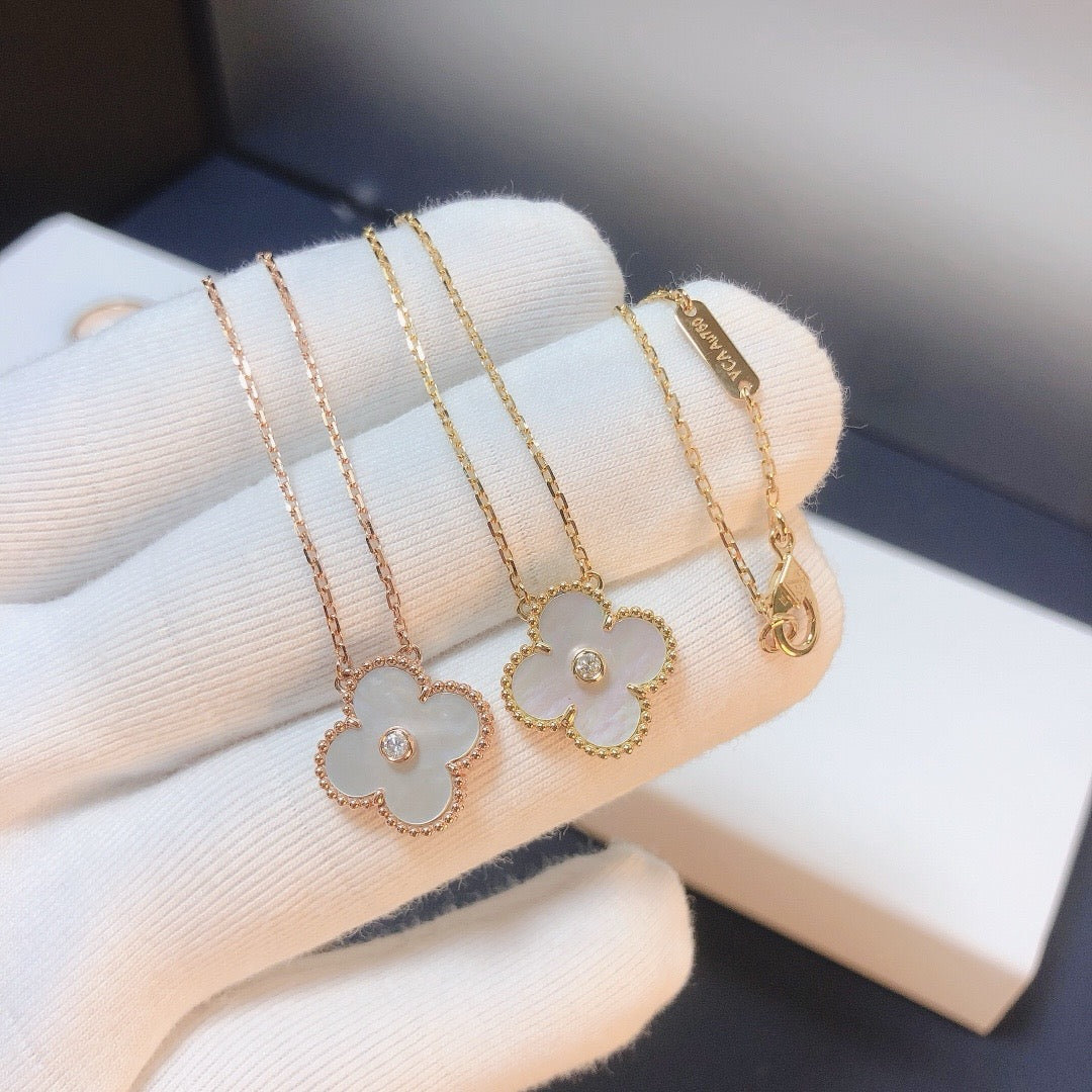 [Dawnora Jewelry]CLOVER 15MM DIAMOND WHITE FRITILLARIA NECKLACE