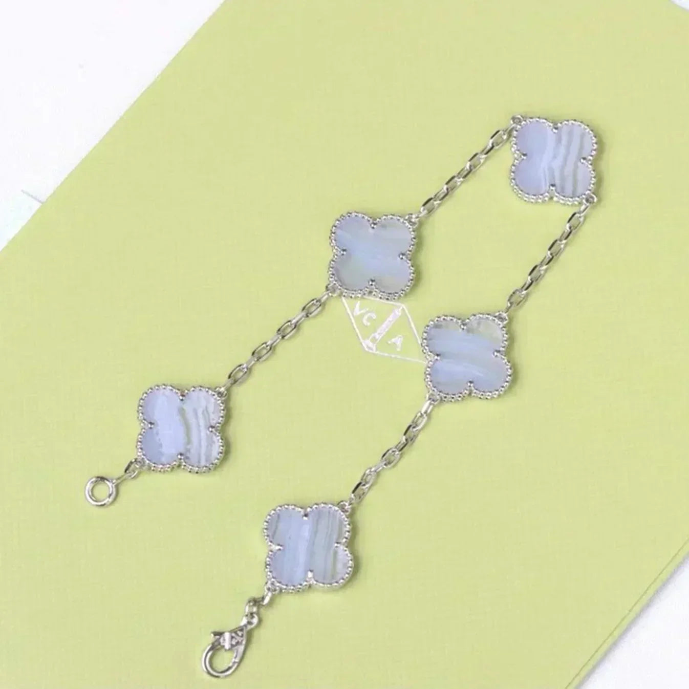 [Dawnora Jewelry] CLOVER 5 MOTIF PURPLE CHALCEDONY BRACELET COLLECTION