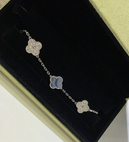 [Dawnora Jewelry] CLOVER 5 MOTIF PURPLE CHALCEDONY BRACELET COLLECTION