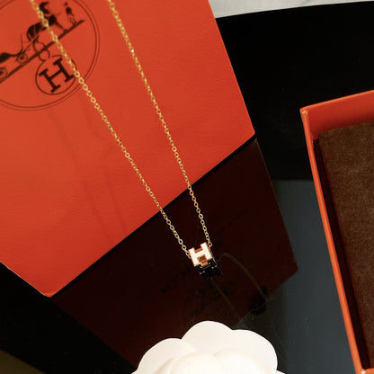[Dawnora Jewelry]H WHITE SQUARE GOLD NECKLACE