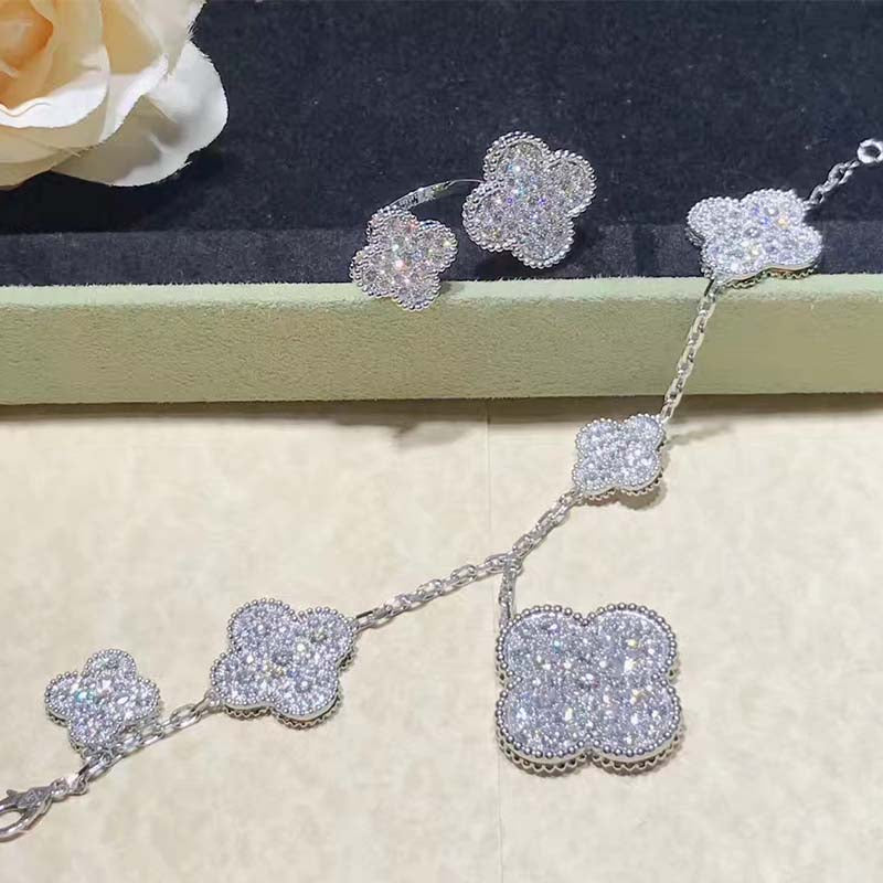 [Dawnora Jewelry]CLOVER 6 MOTIFS SILVER DIAMOND BRACELET