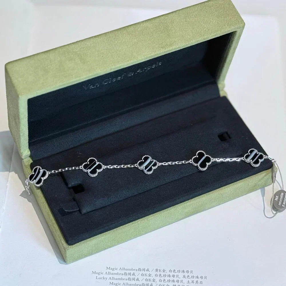 [Dawnora Jewelry] CLOVER 5 MOTIF PULSAR STONE BRACELET COLLECTION