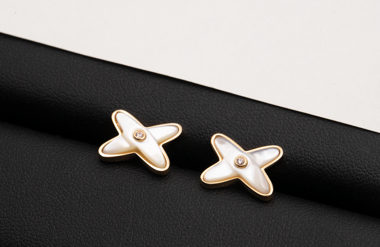 [Dawnora Jewelry]JEUX DE WHITE MOP ROSE GOLD DIAMOND EARRINGS