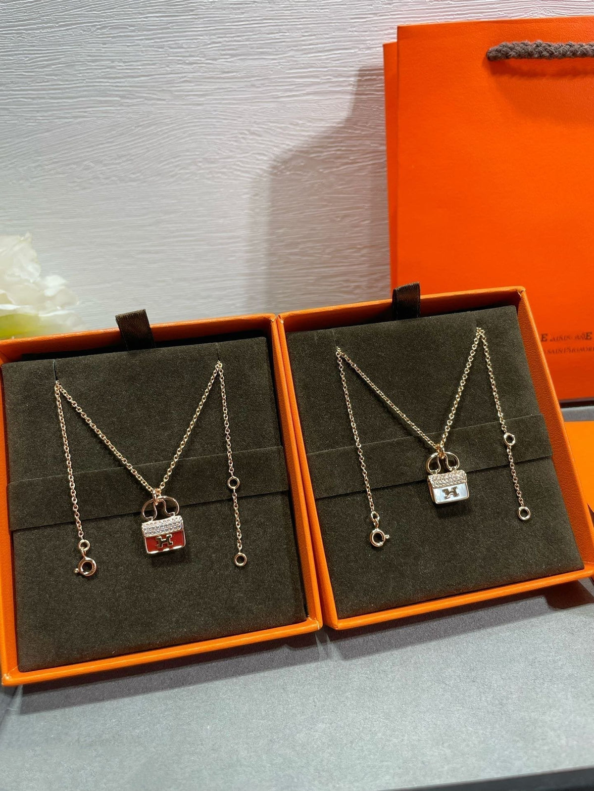 [Dawnora Jewelry]H CIRCE MOISSANITE PENDANT NECKLACE GOLD