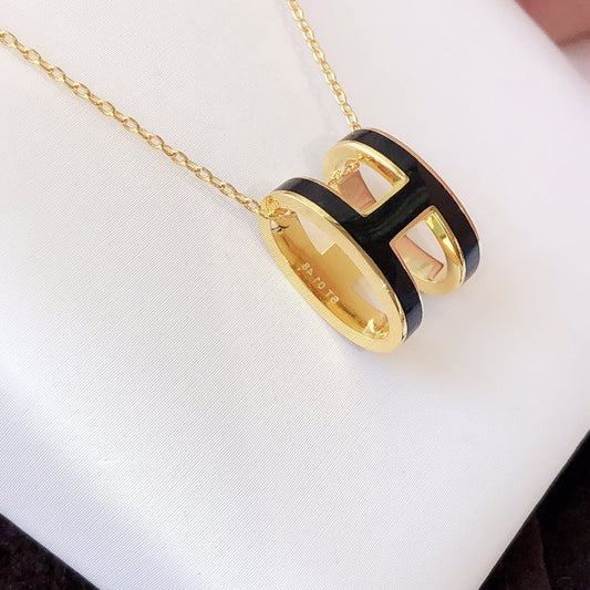 [Dawnora Jewelry]HM CLIC BLACK ENAMEL GOLD NECKLACE