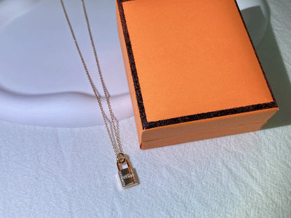 [Dawnora Jewelry]HM ADVANCED NICHE LOCK HEAD NECKLACE DIAMONDS
