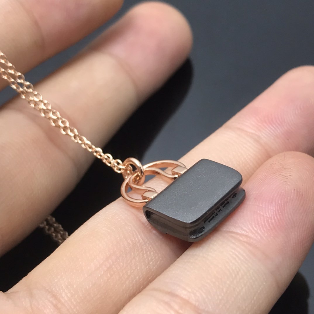 [Dawnora Jewelry]WOMEN'S HM AMULETTES CONSTANCE PENDANT NECKLACE