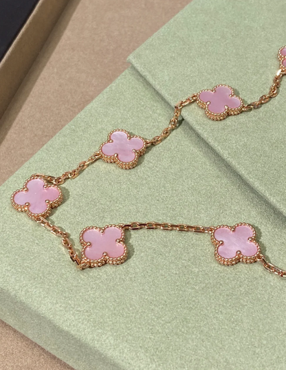 [Dawnora Jewelry Jewellery] Pink Necklace with Ten Clover Designs