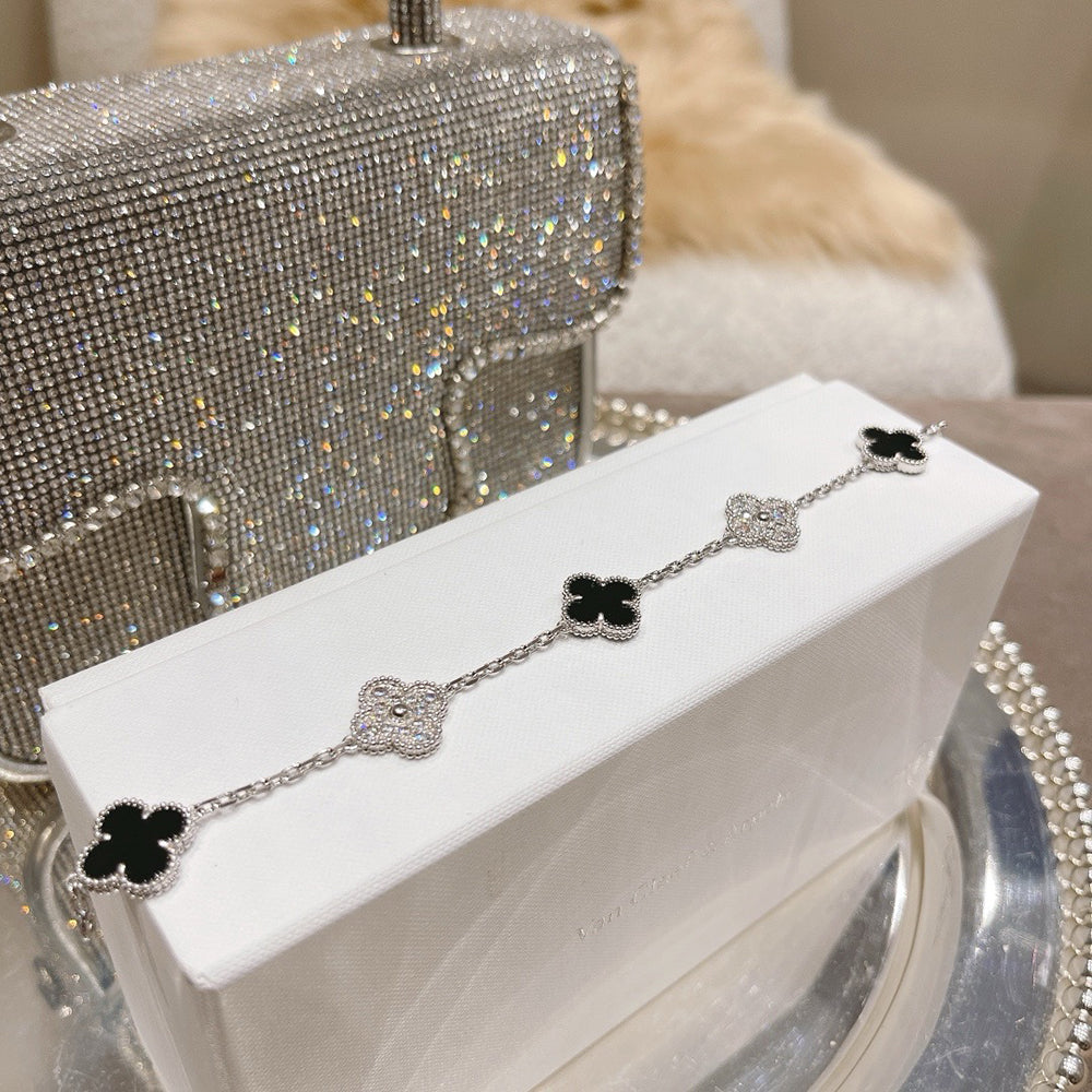 [Dawnora Jewelry] CLOVER 5 MOTIF ONYXS BRACELET COLLECTION