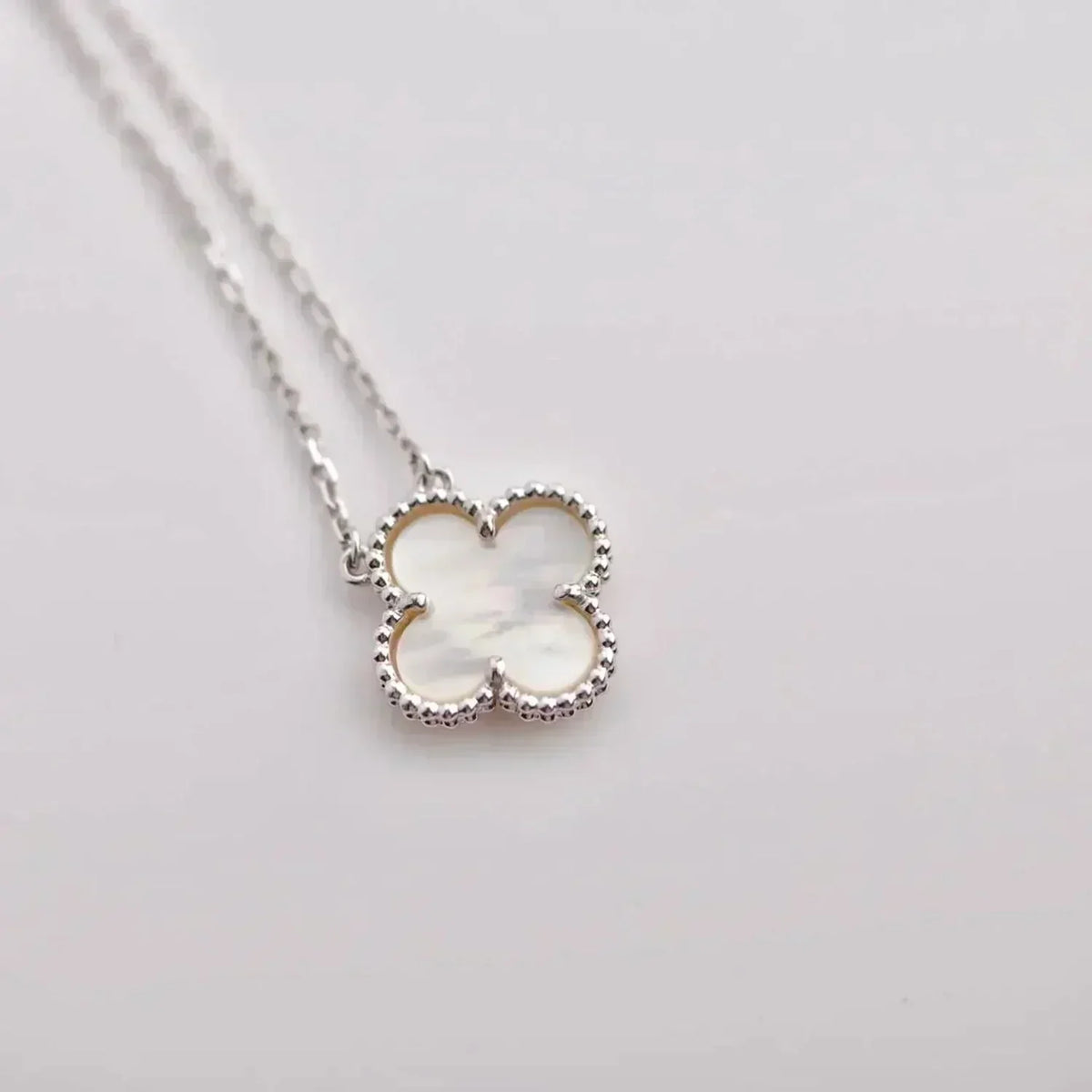 [Dawnora Jewelry]CLOVER  15MM WHITE MOTHER-OF-PEARL SILVER