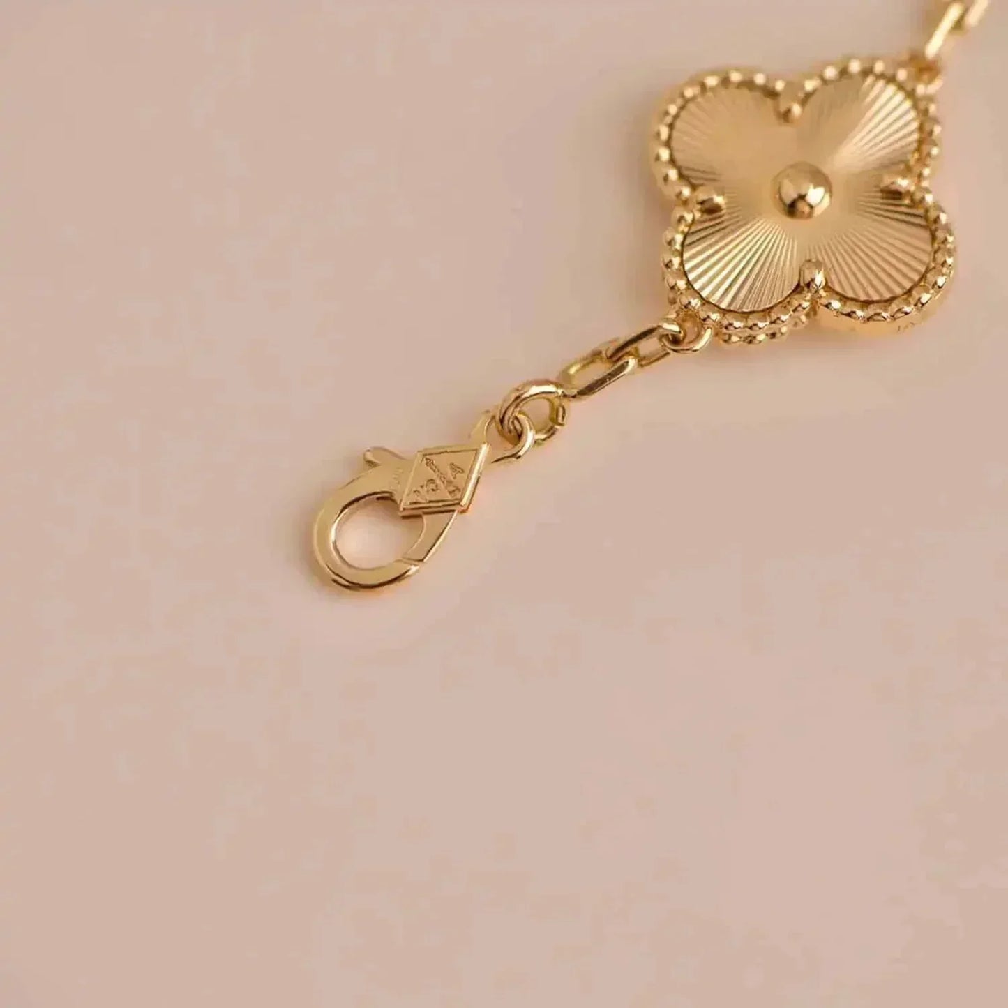 [Dawnora Jewelry] CLOVER 5 MOTIF LASER BRACELET COLLECTION