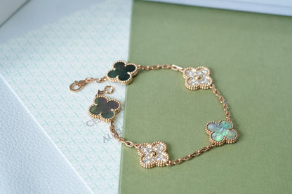 [Dawnora Jewelry] CLOVER 5 MOTIF GRAY MOP BRACELET COLLECTION