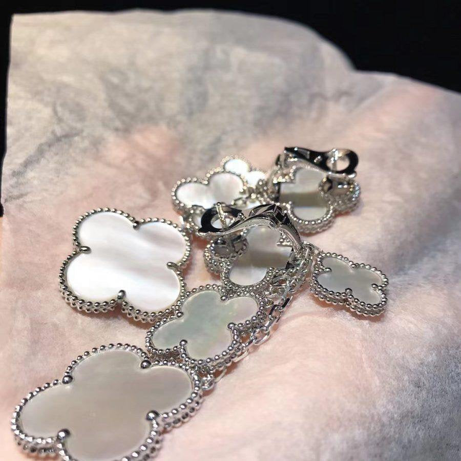 [Dawnora Jewelry]CLOVER EARRINGS WHITE MOP 4 MOTIFS SILVER