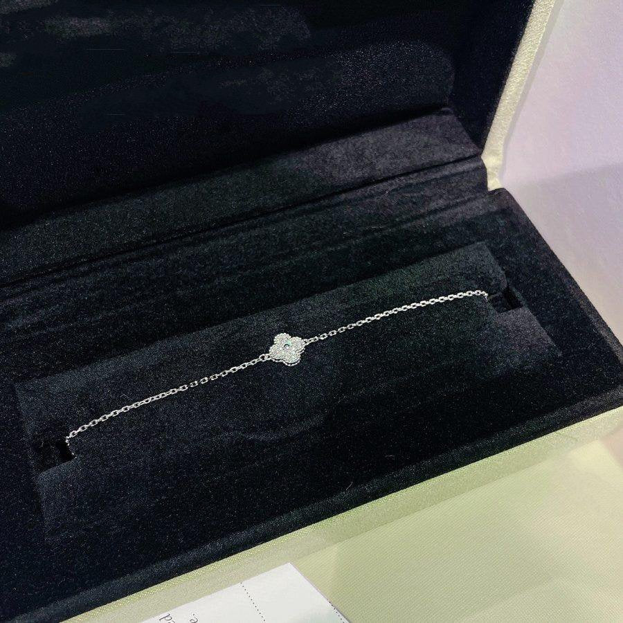 [Dawnora Jewelry]CLOVER  SINGLE FLOWER BRACELET SILVER