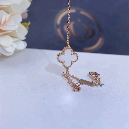 [Dawnora Jewelry]CLOVER WHITE MOP SINGLE FLOWER BRACELET