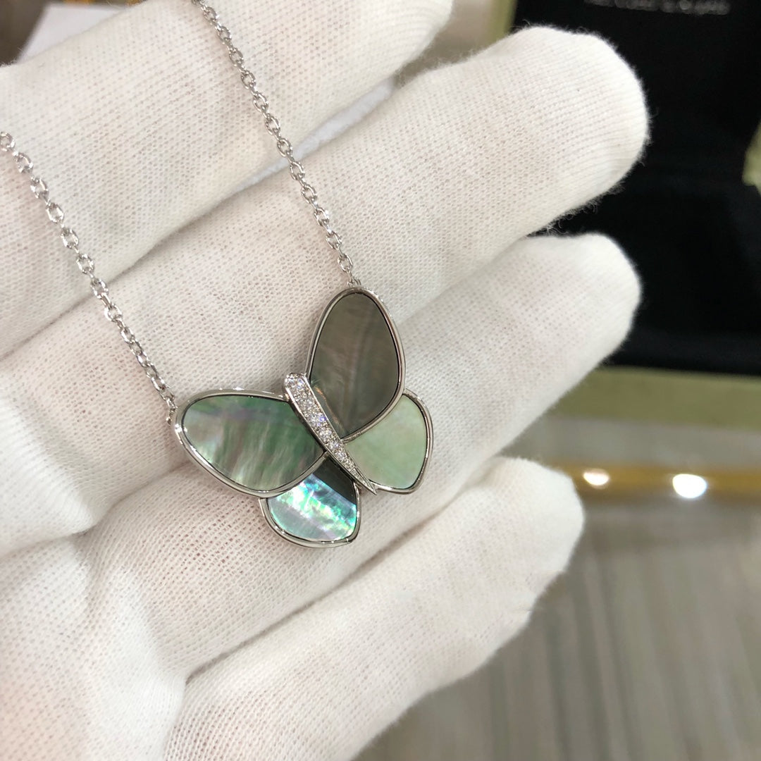 [Dawnora Jewelry]LARGE BUTTERFLY SILVER PENDANT DIAMOND NECKLACE