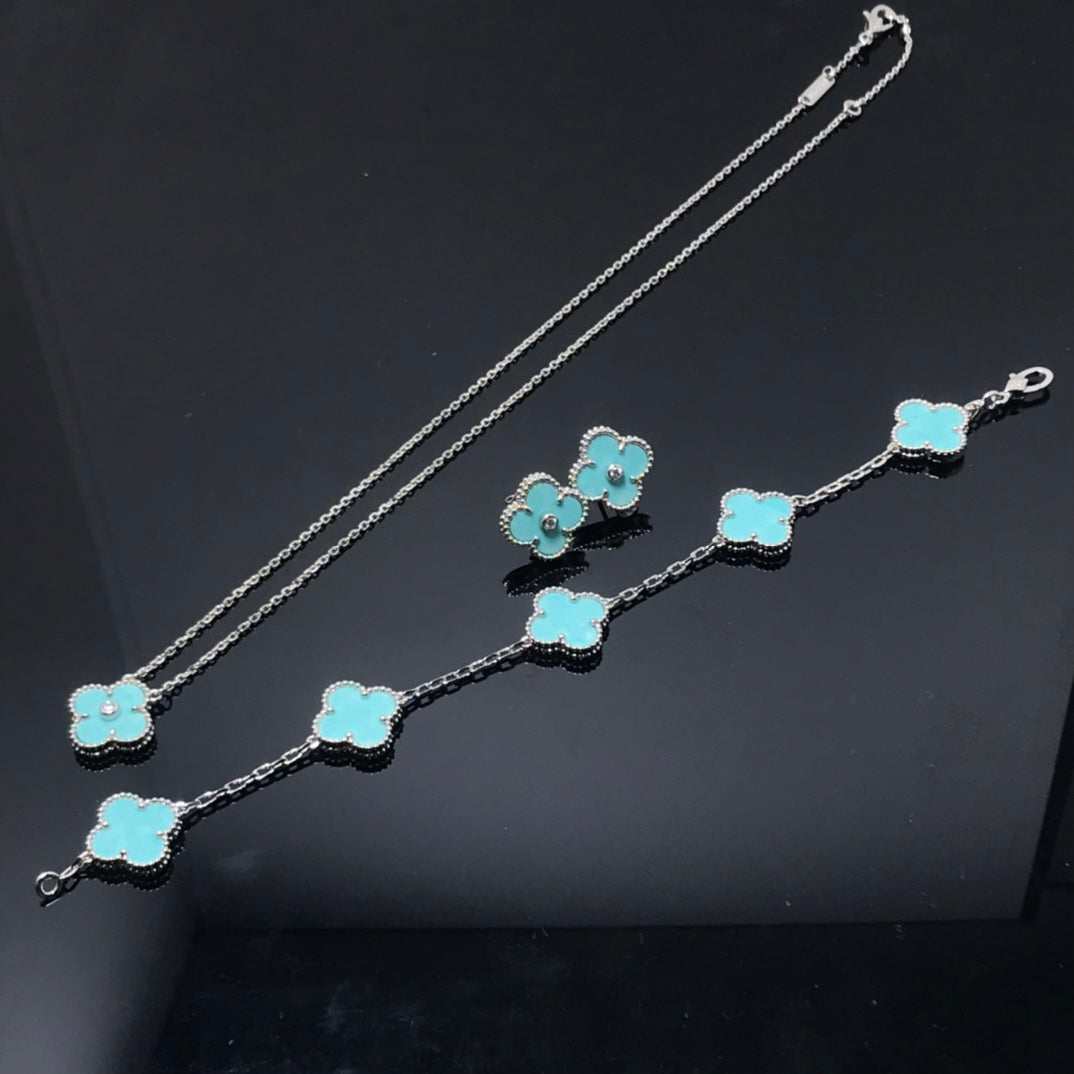 [Dawnora Jewelry]CLOVER 1 DIAMOND BLUE SKY SILVER EARRINGS