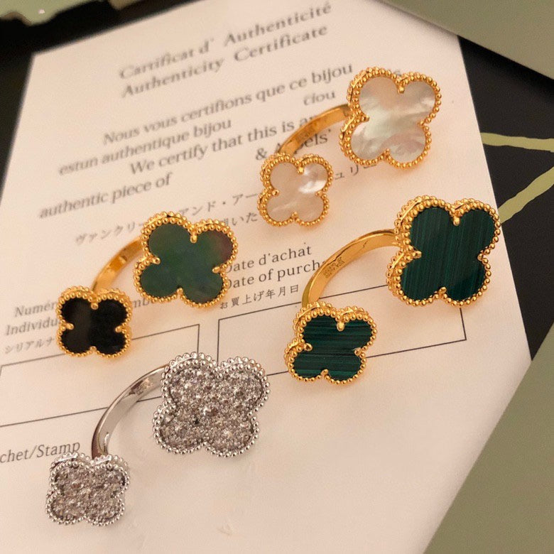 [Dawnora Jewelry]CLOVER BETWEEN THE FINGER RING