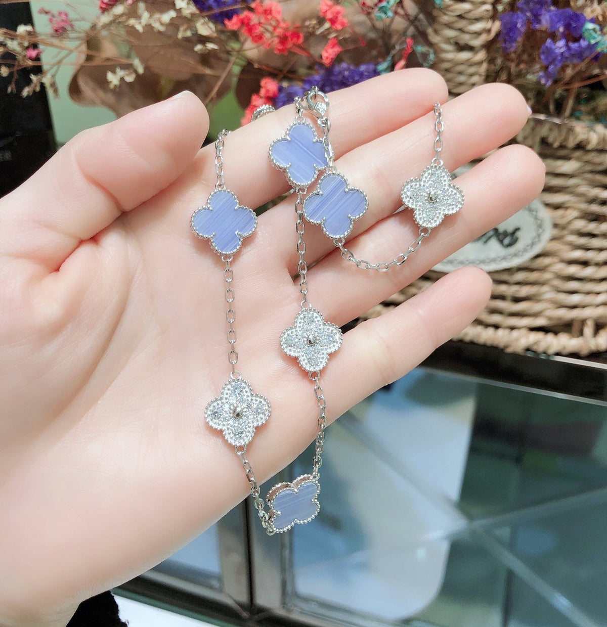 [Dawnora Jewelry]CLOVER 10 MOTIFS CHALCEDONY DIAMONDS SILVER NECKLACE