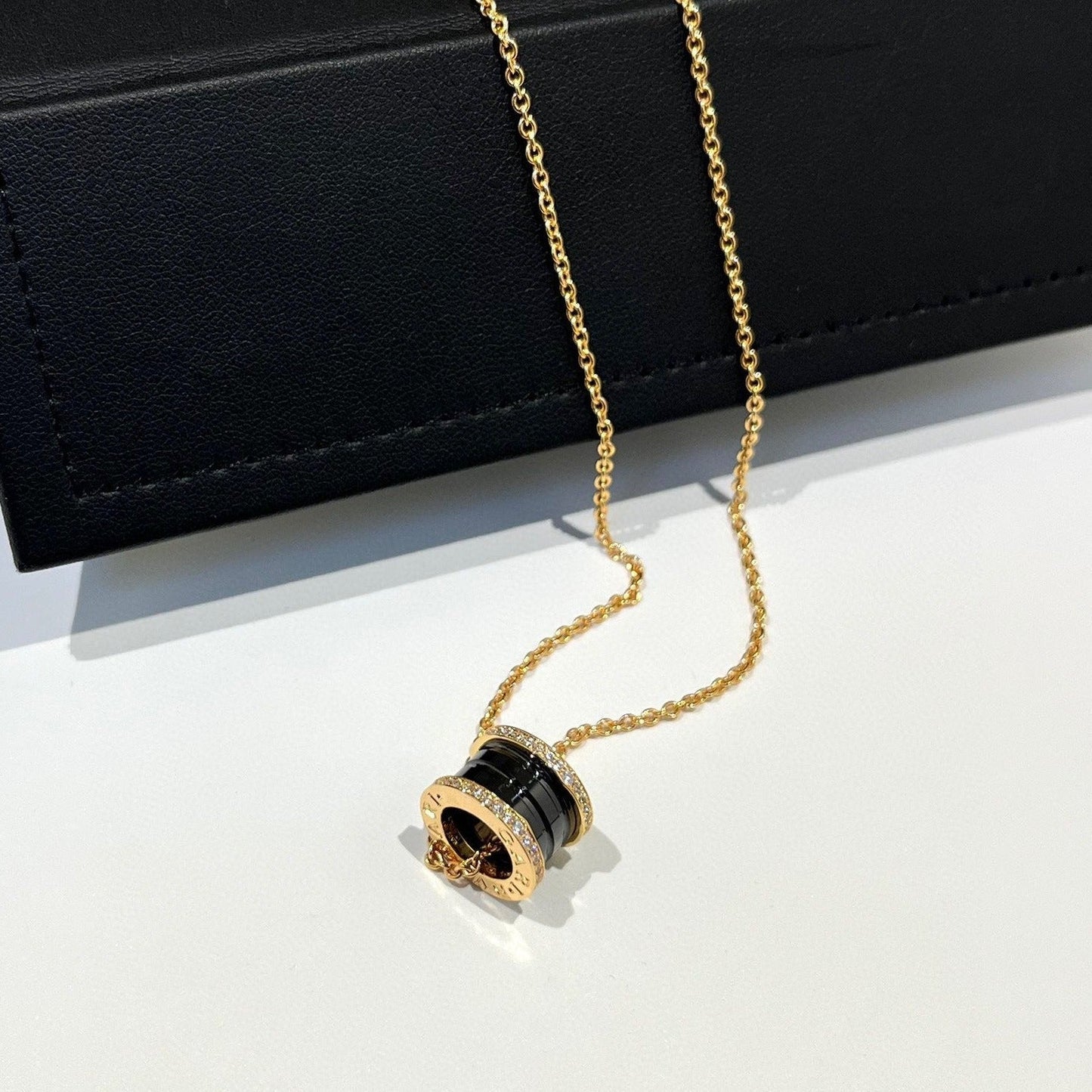 [Dawnora Jewelry]ZERO 1 BLACK CERAMIC DIAMOND PINK GOLD NECKLACE