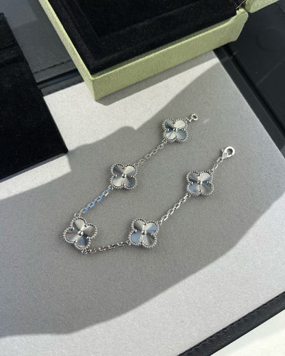 [Dawnora Jewelry] CLOVER 5 MOTIF LASER BRACELET COLLECTION